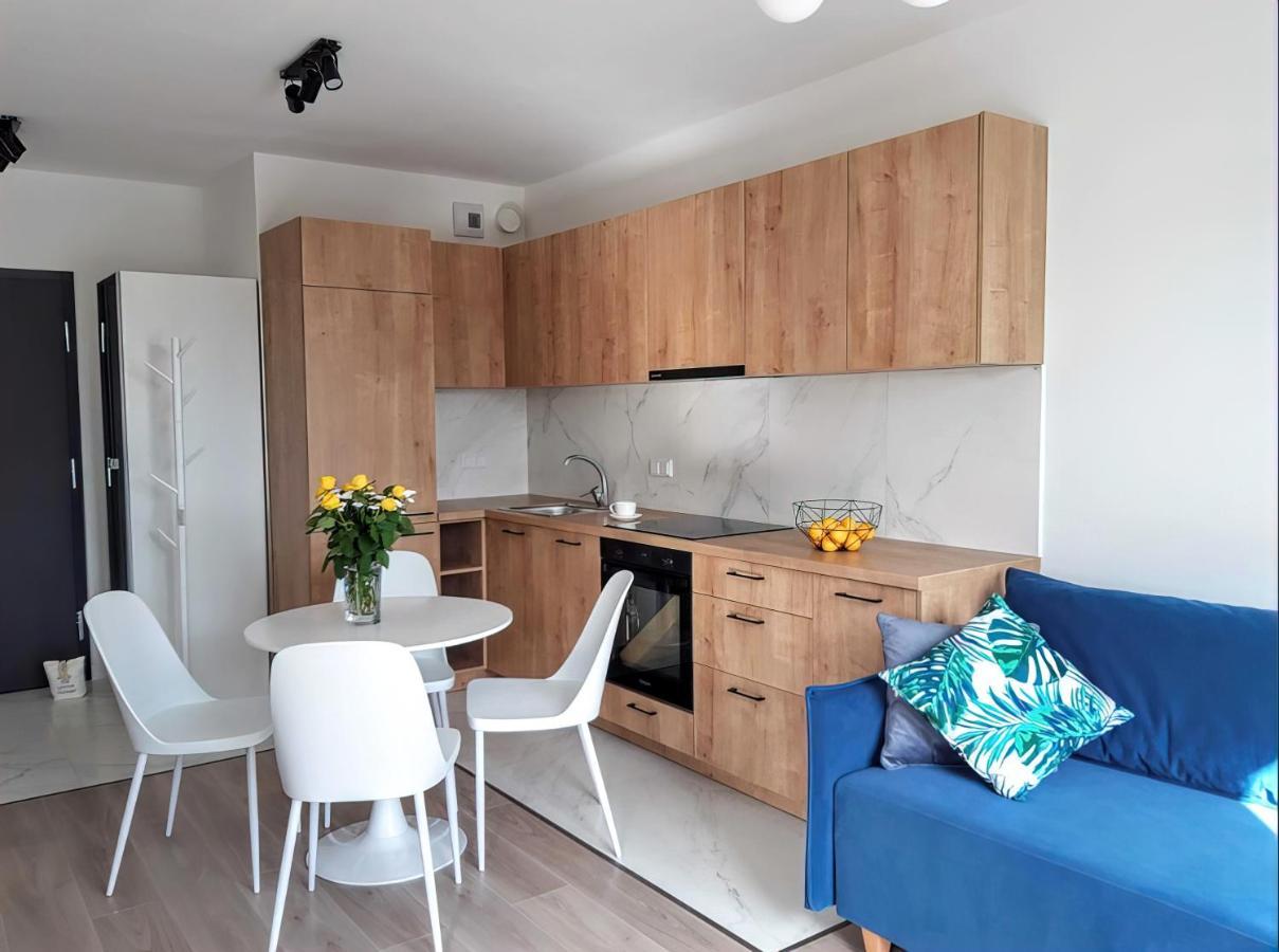 Apartamenty Fuzja - Komfortowe Mieszkania Blisko Centrum Lodzi Garaz Eksteriør bilde