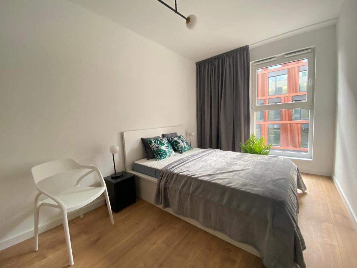 Apartamenty Fuzja - Komfortowe Mieszkania Blisko Centrum Lodzi Garaz Eksteriør bilde
