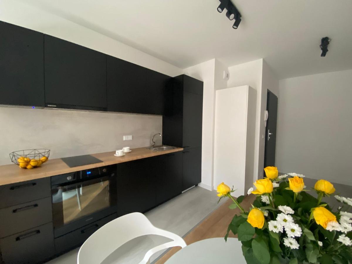 Apartamenty Fuzja - Komfortowe Mieszkania Blisko Centrum Lodzi Garaz Eksteriør bilde