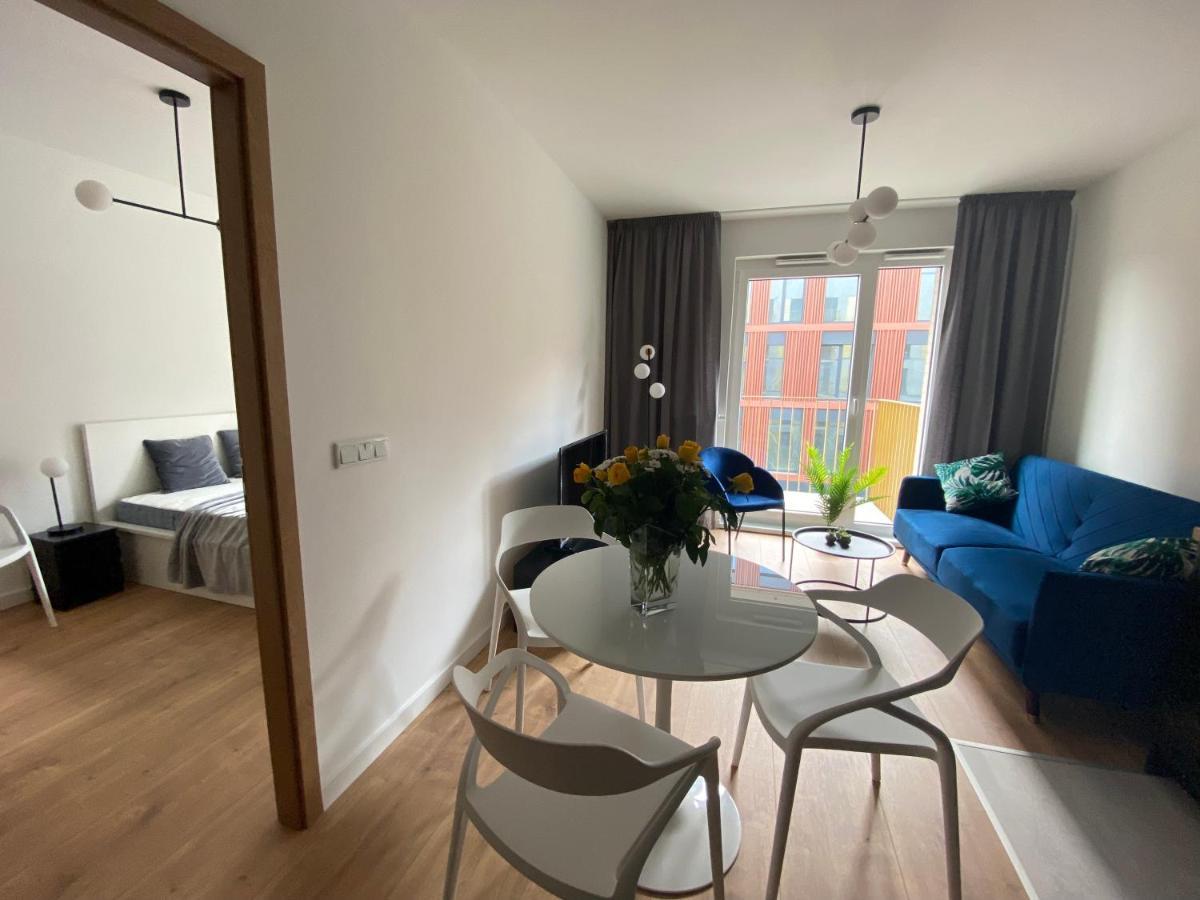 Apartamenty Fuzja - Komfortowe Mieszkania Blisko Centrum Lodzi Garaz Eksteriør bilde