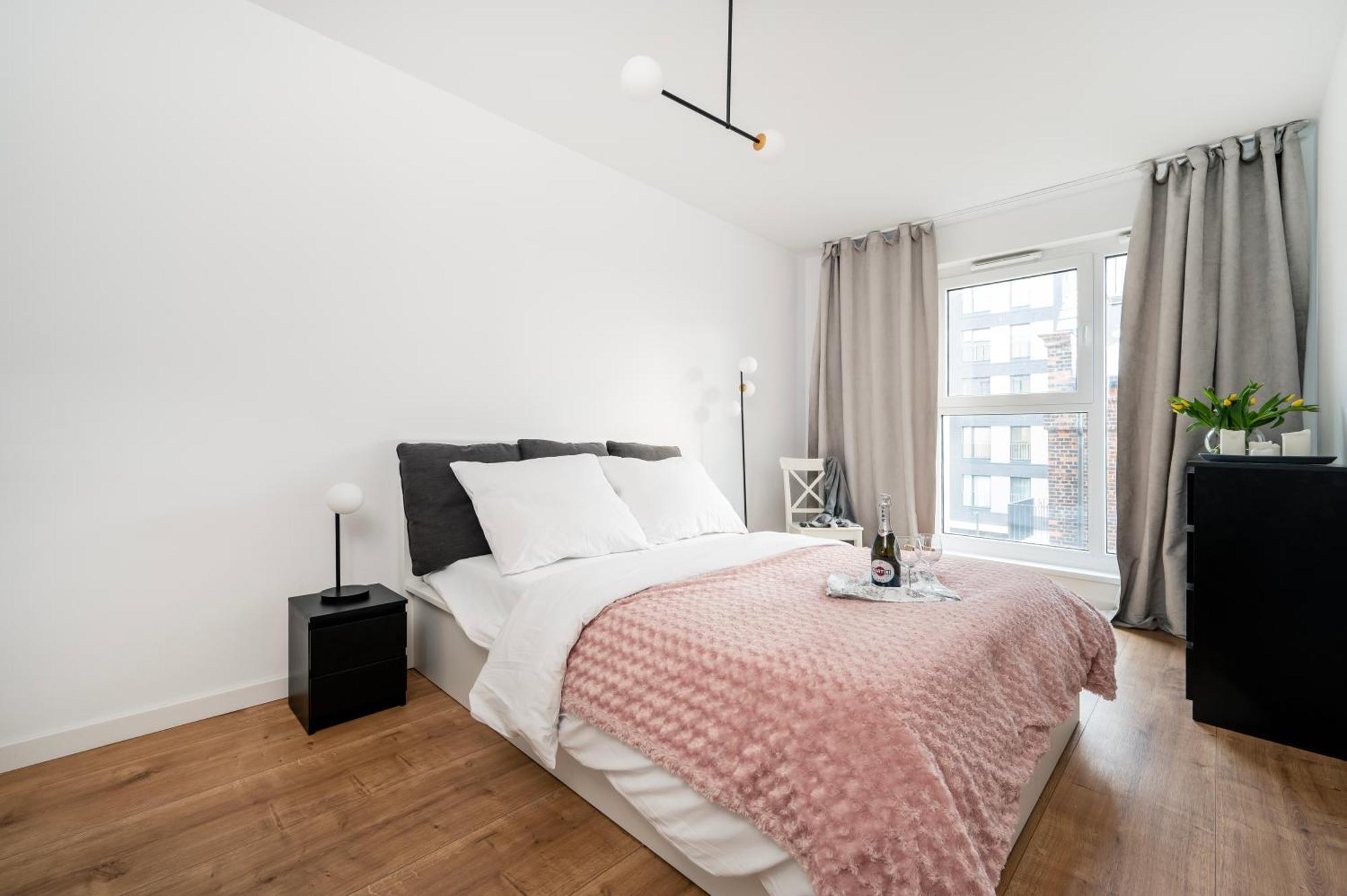 Apartamenty Fuzja - Komfortowe Mieszkania Blisko Centrum Lodzi Garaz Eksteriør bilde